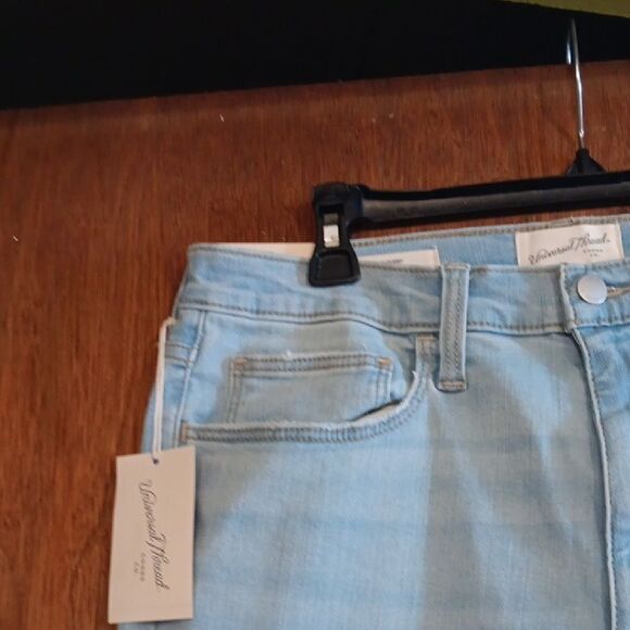 High Rise Skinny Super Stretch 16 Short Women's Jean's NWT - Picture 3 of 9